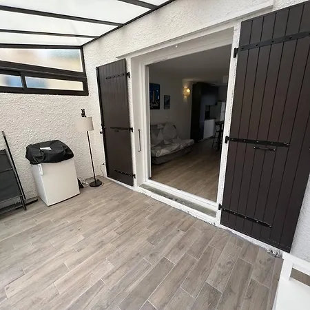 Villa T3 Renovee Climatisee, Piscine, Proche Et Commerces - Fr-1-81-622